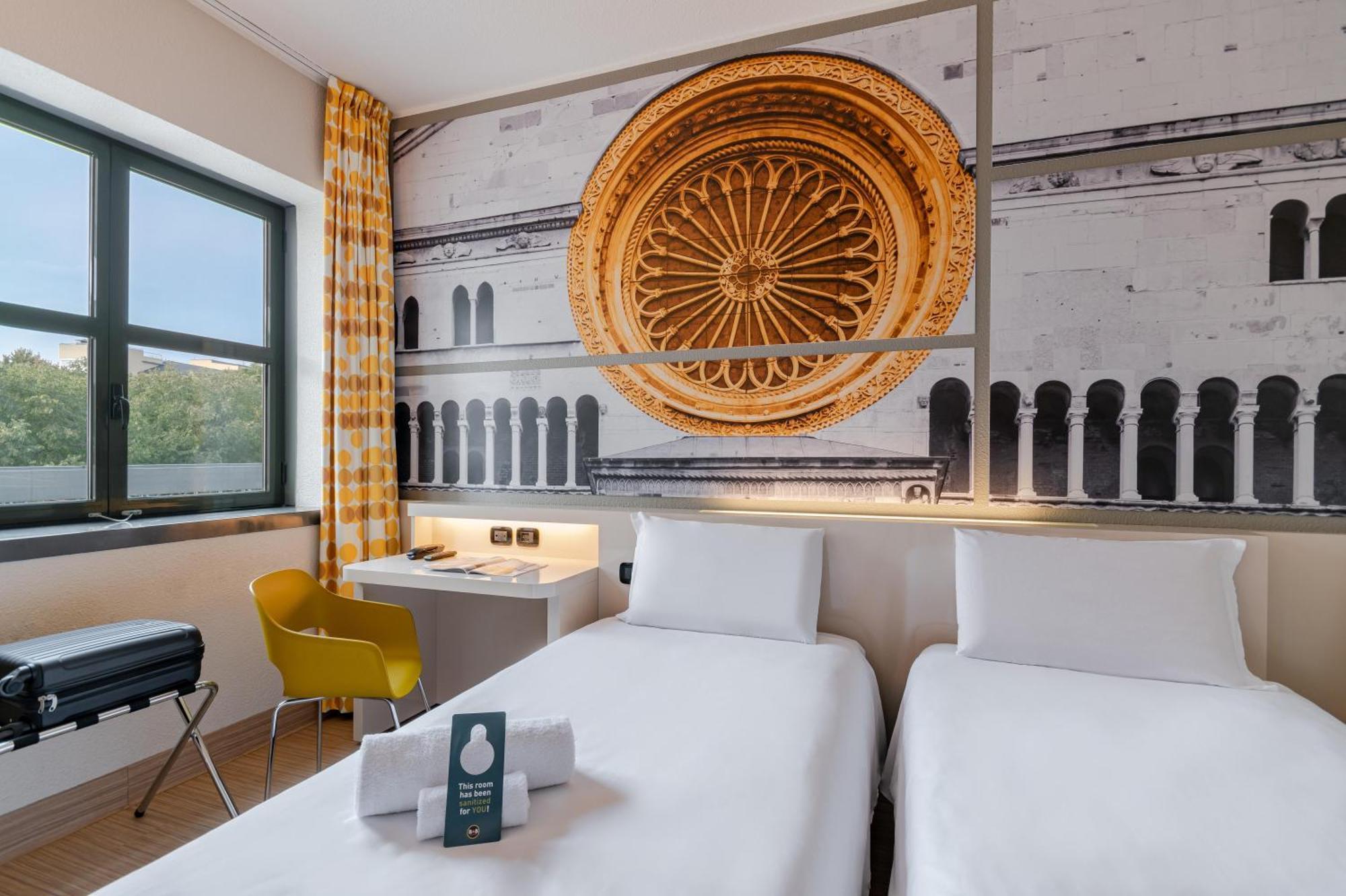 B&B Hotel Cremona Luaran gambar