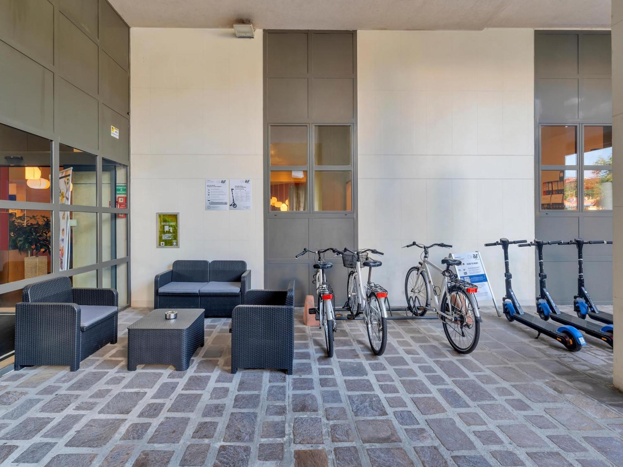 B&B Hotel Cremona Luaran gambar